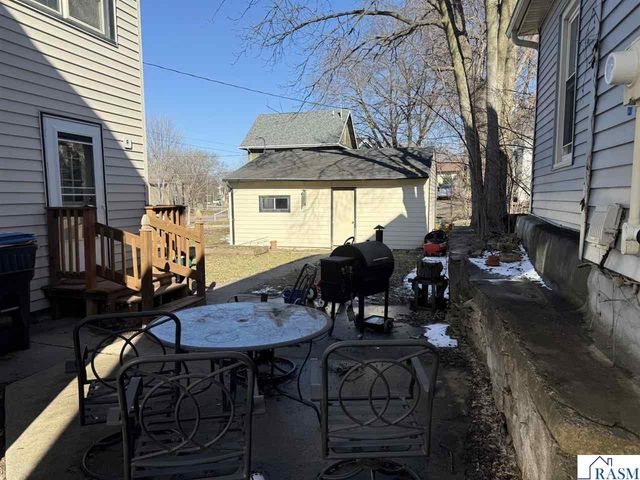 305 Carroll Street, Mankato, MN 56001