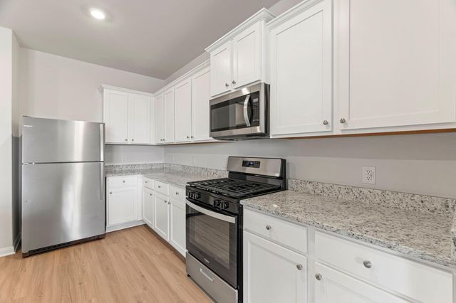 2550 Green Jasper Drive, Iowa Colony, TX 77583