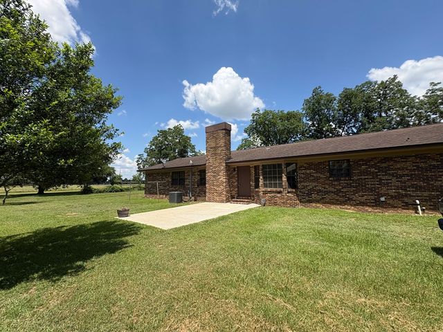 2910 S County Road 9, Newton, AL 36352