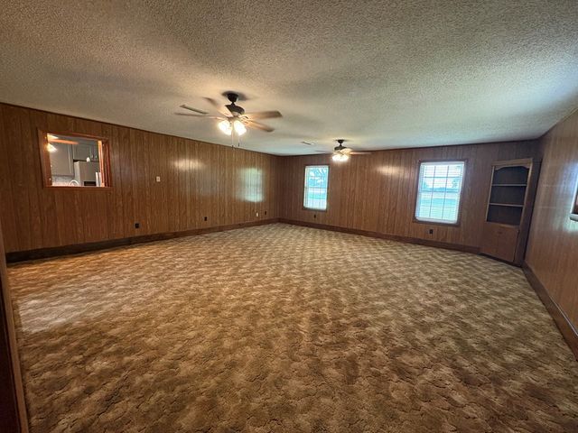 2910 S County Road 9, Newton, AL 36352