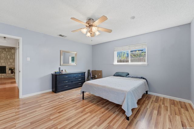 5703 Creekwood Street, San Antonio, TX 78233