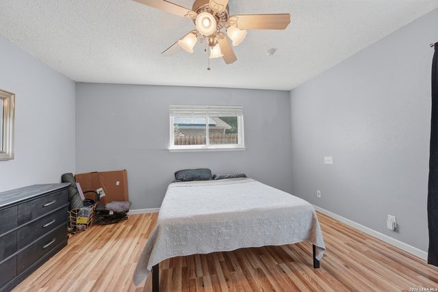 5703 Creekwood Street, San Antonio, TX 78233