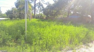 1941 Pacific AVE, North Fort Myers, FL 33903