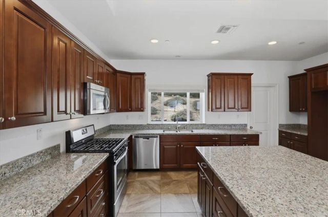 14202 Meadowlands, Riverside, CA 92503
