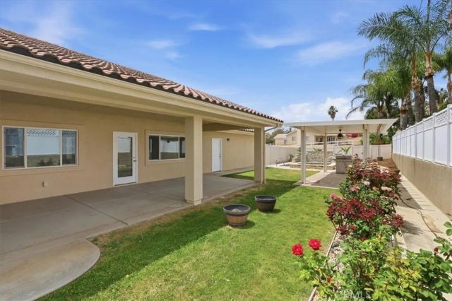 14202 Meadowlands, Riverside, CA 92503
