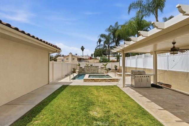 14202 Meadowlands, Riverside, CA 92503