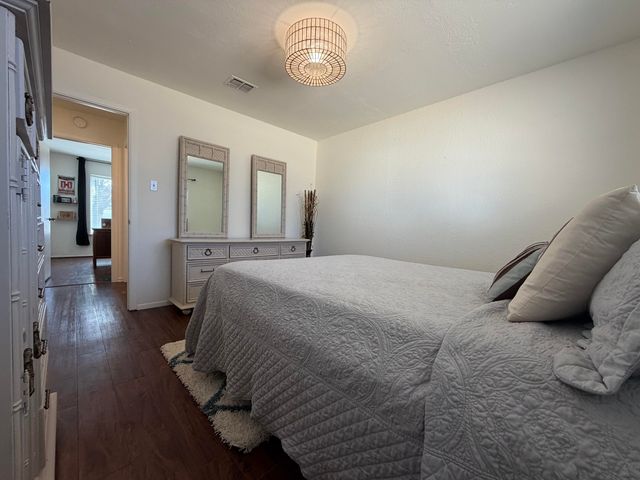 8422 Gary Avenue, Lubbock, TX 79423