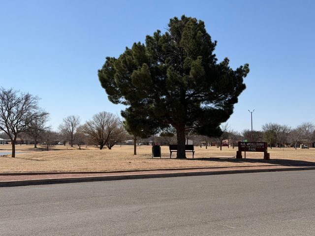 8422 Gary Avenue, Lubbock, TX 79423