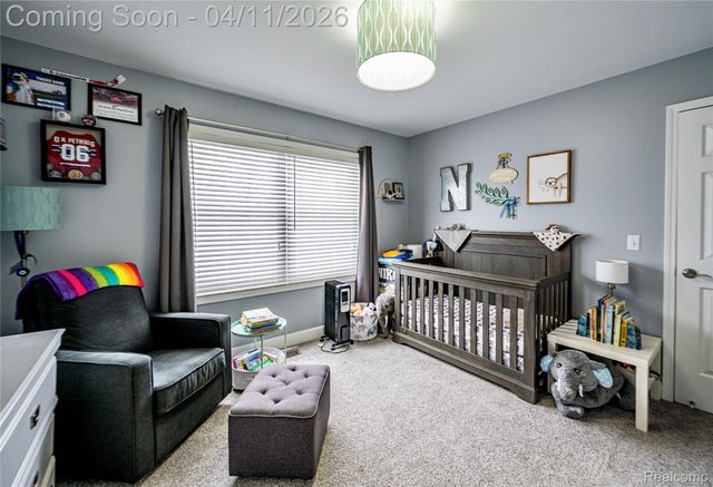 30261 Green Acres, Farmington Hills, MI 48334