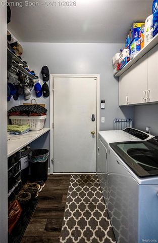 30261 Green Acres, Farmington Hills, MI 48334