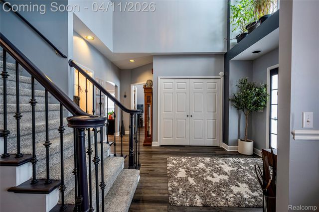 30261 Green Acres, Farmington Hills, MI 48334