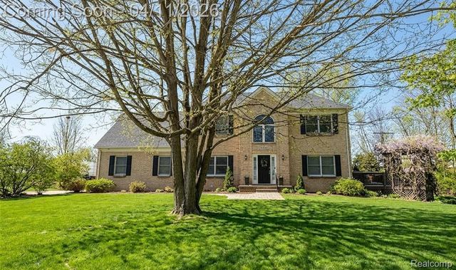 30261 Green Acres, Farmington Hills, MI 48334