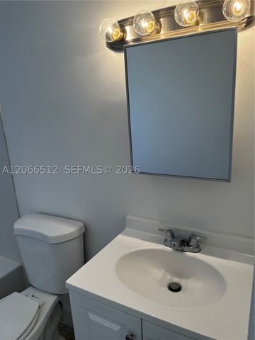 928 SW 30th Ave 3, Miami, FL 33135