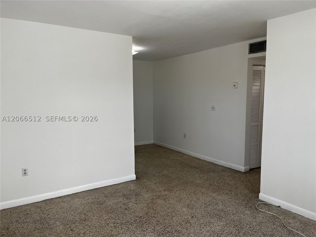 928 SW 30th Ave 3, Miami, FL 33135