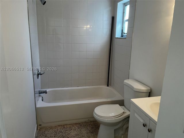 928 SW 30th Ave 3, Miami, FL 33135
