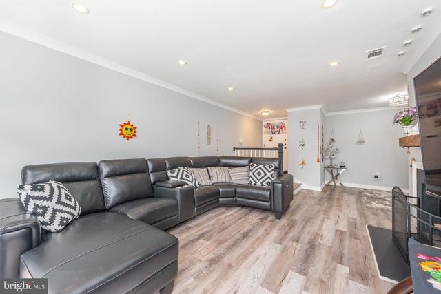 323 GILL LN #12R, Iselin, NJ 08830