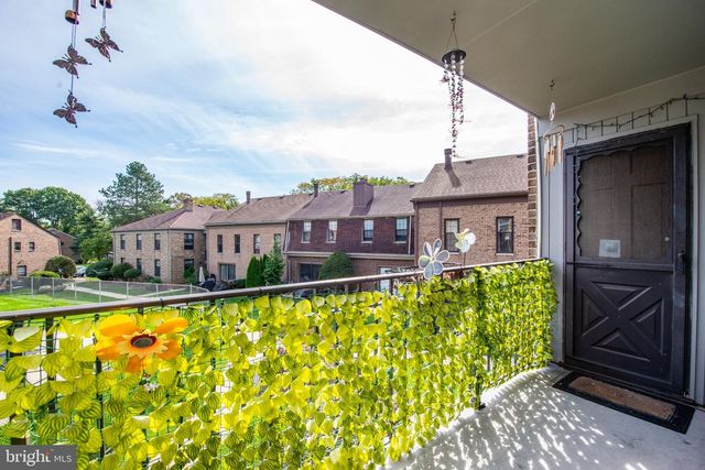 323 GILL LN #12R, Iselin, NJ 08830
