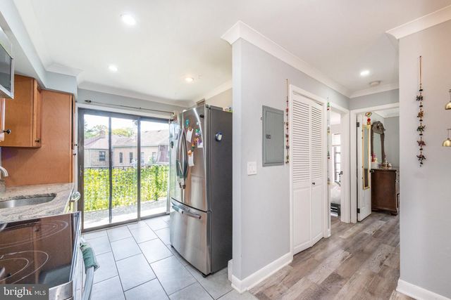 323 GILL LN #12R, Iselin, NJ 08830