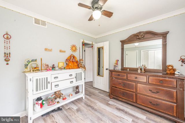 323 GILL LN #12R, Iselin, NJ 08830