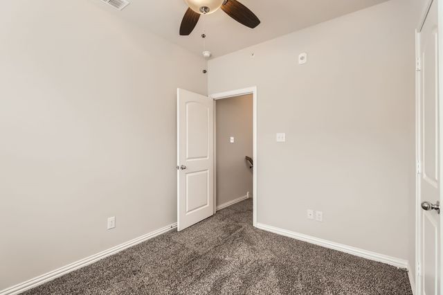 301 E Lamar Street 19, Mckinney, TX 75069