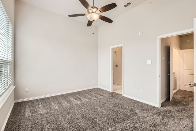 301 E Lamar Street 19, Mckinney, TX 75069