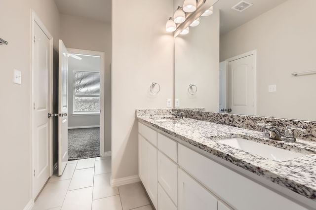 301 E Lamar Street 19, Mckinney, TX 75069