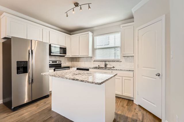 301 E Lamar Street 19, Mckinney, TX 75069