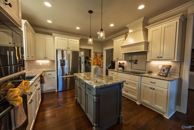 14074 Muirfield Drive, Athens, AL 35613