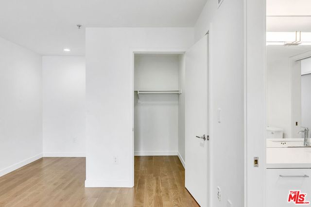 901 S Flower Street 408, Los Angeles, CA 90015