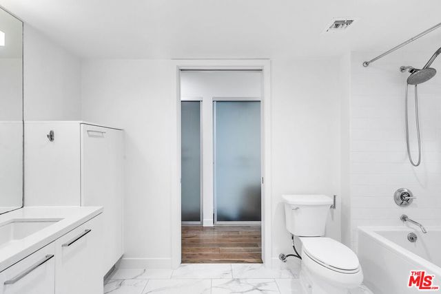 901 S Flower Street 408, Los Angeles, CA 90015