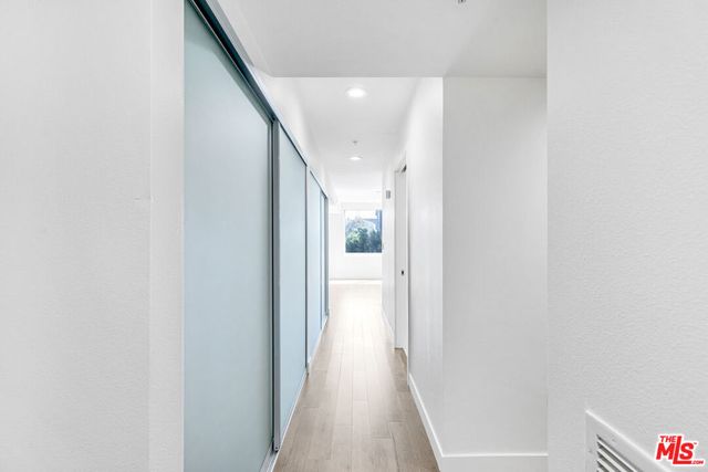 901 S Flower Street 408, Los Angeles, CA 90015