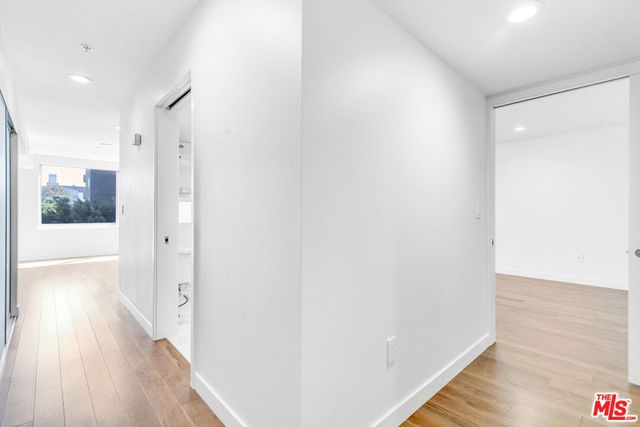 901 S Flower Street 408, Los Angeles, CA 90015