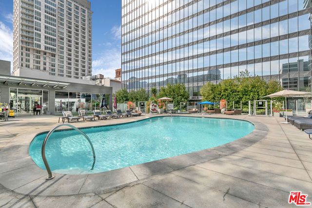 901 S Flower Street 408, Los Angeles, CA 90015