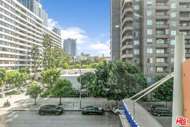 901 S Flower Street 408, Los Angeles, CA 90015