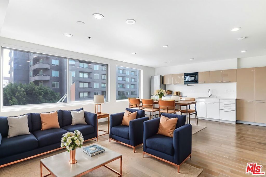 901 S Flower Street 408, Los Angeles, CA 90015