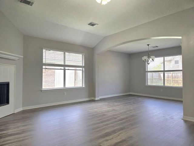 4618 Tiger Trace Lane, Houston, TX 77066