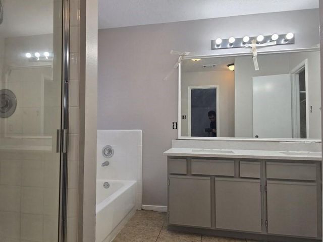 4618 Tiger Trace Lane, Houston, TX 77066