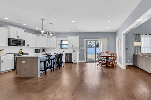 3232 Dunlop Ln, Clarksville, TN 37043