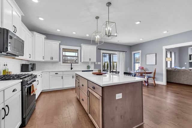 3232 Dunlop Ln, Clarksville, TN 37043