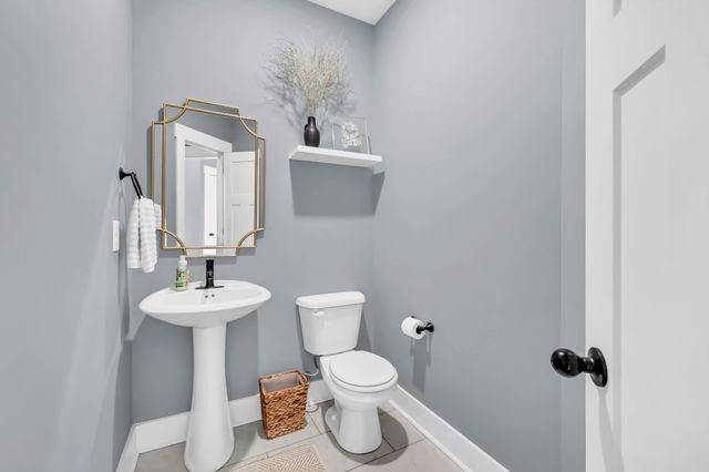 3232 Dunlop Ln, Clarksville, TN 37043