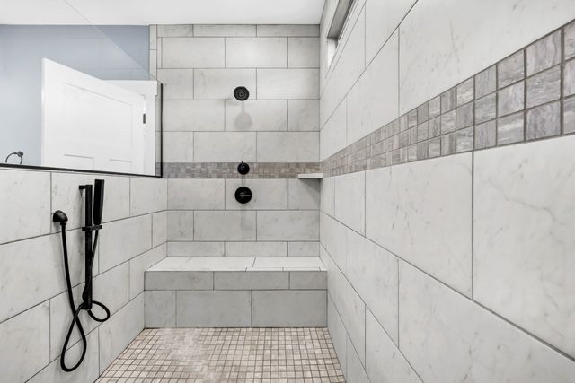 3232 Dunlop Ln, Clarksville, TN 37043