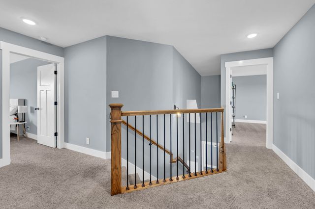 3232 Dunlop Ln, Clarksville, TN 37043