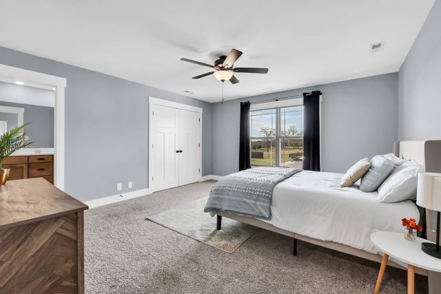 3232 Dunlop Ln, Clarksville, TN 37043