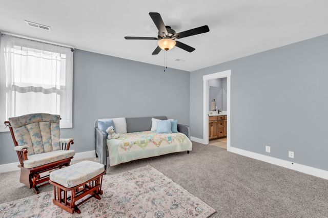 3232 Dunlop Ln, Clarksville, TN 37043