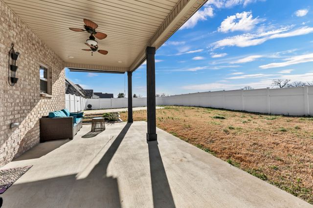 3232 Dunlop Ln, Clarksville, TN 37043