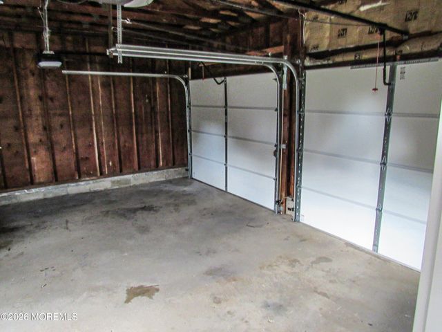 1000 Dove Street, Toms River, NJ 08753
