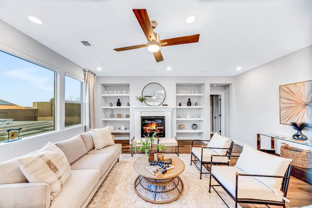 2947 Laredo Dr, Rocklin, CA 95765