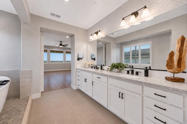 2947 Laredo Dr, Rocklin, CA 95765
