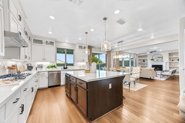 2947 Laredo Dr, Rocklin, CA 95765