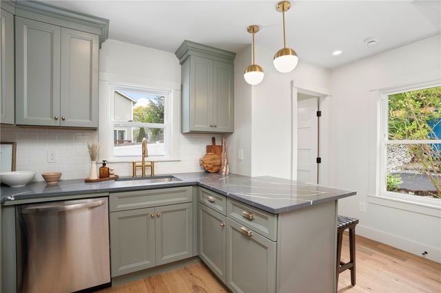 54 Grand View Street, Providence, RI 02906